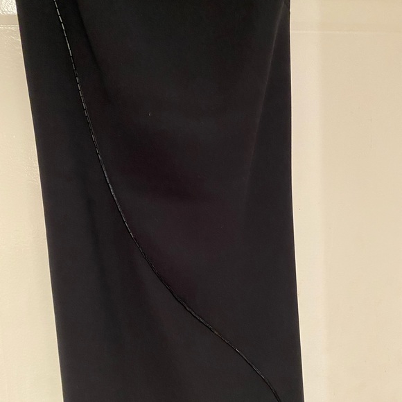 Black Gown with piping - Picture 2 of 4